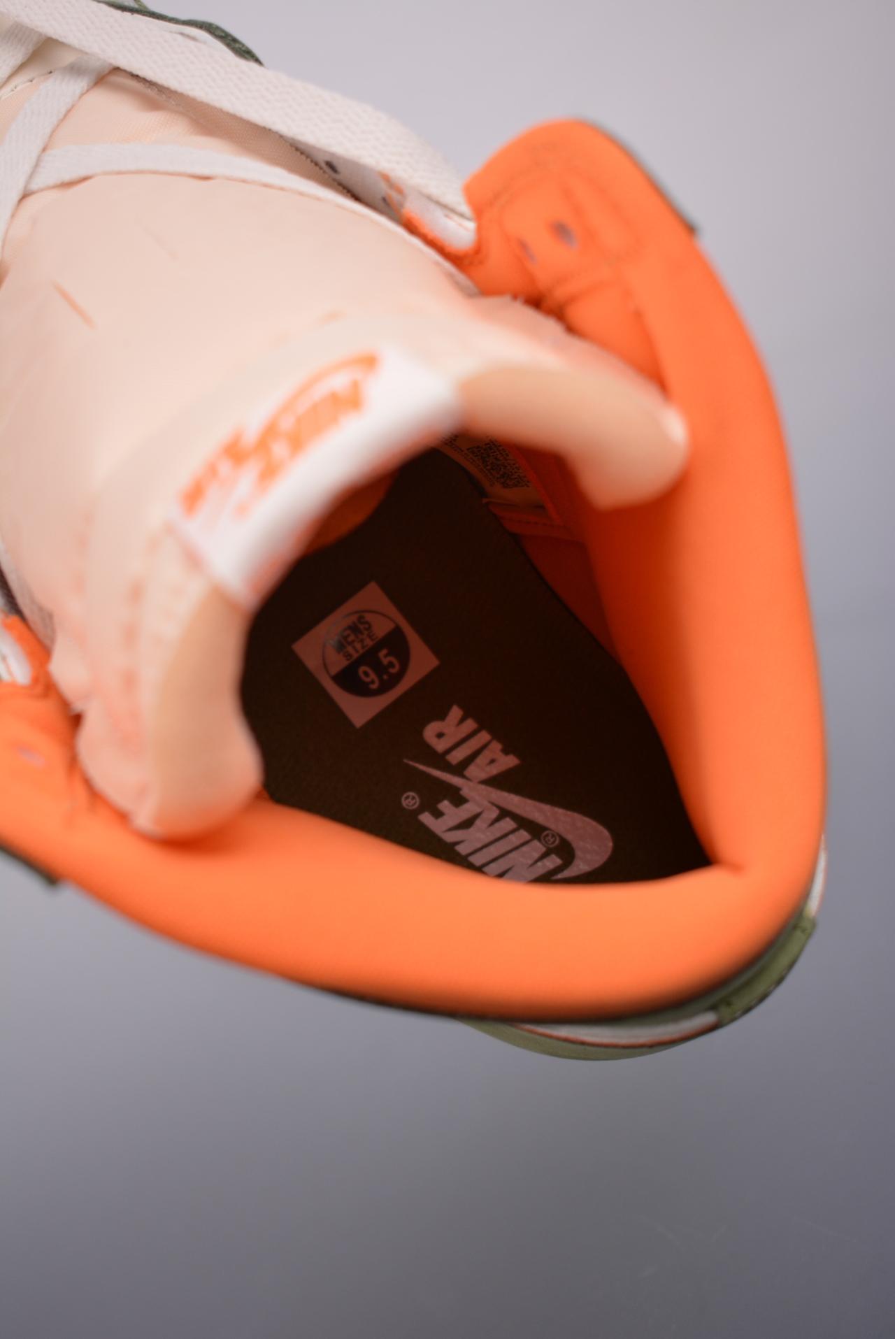 篮球鞋, 球鞋, RO, Celadon, Air Jordan 1 Retro, Air Jordan 1, Air Jordan - Air Jordan 1 Retro Celadon 高帮篮球鞋 橙绿脚趾 货号：FB9934 300CF