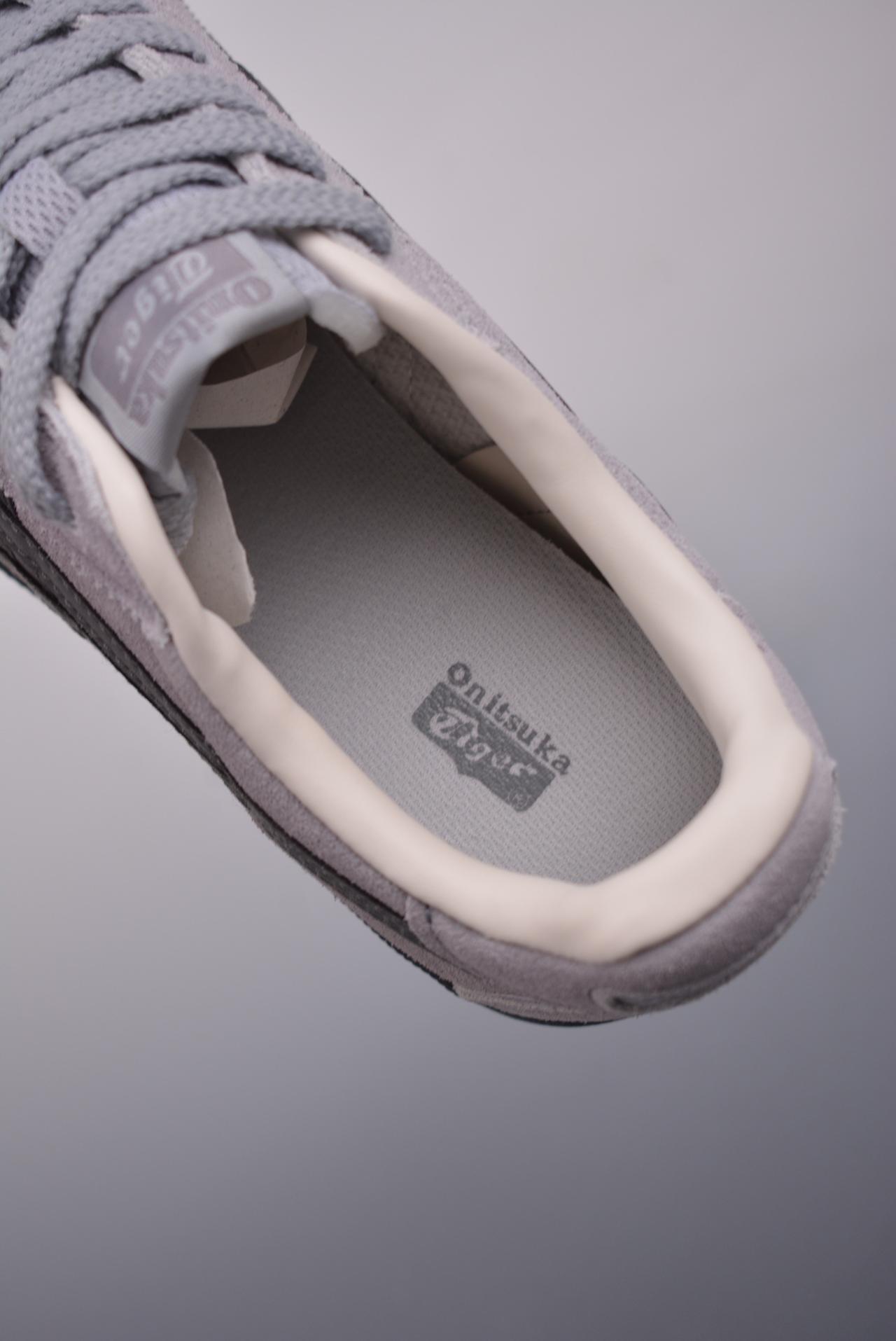 跑鞋 - Onitsuka Tiger Tokuten 低帮休闲跑鞋 鬼塚虎 特有的品牌logo标志 灰色 官方货号: 1183A907 021DX 尺码: 36-44