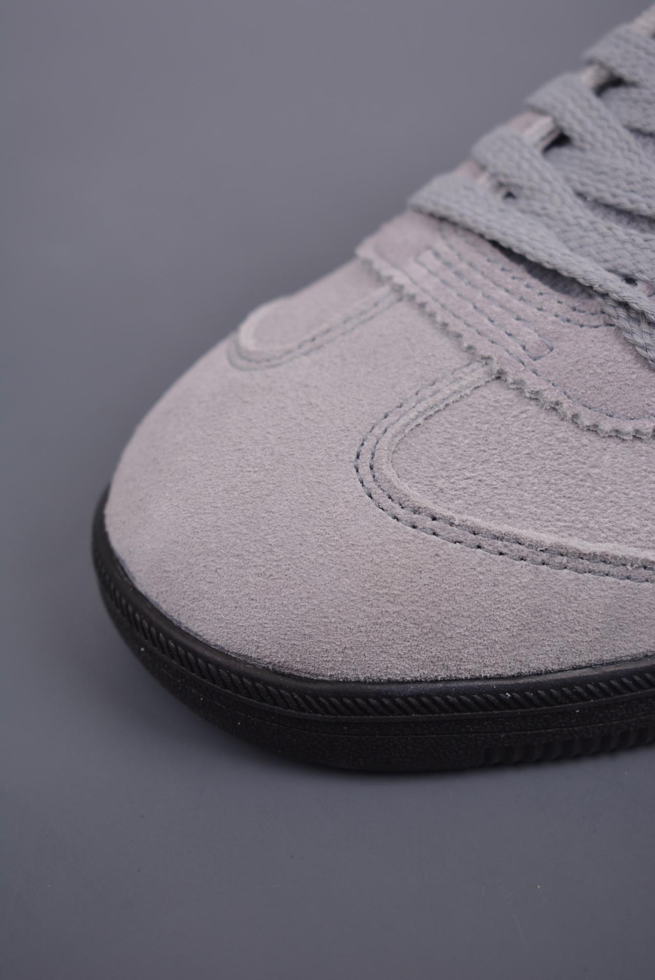 跑鞋 - Onitsuka Tiger Tokuten 低帮休闲跑鞋 鬼塚虎 特有的品牌logo标志 灰色 官方货号: 1183A907 021DX 尺码: 36-44