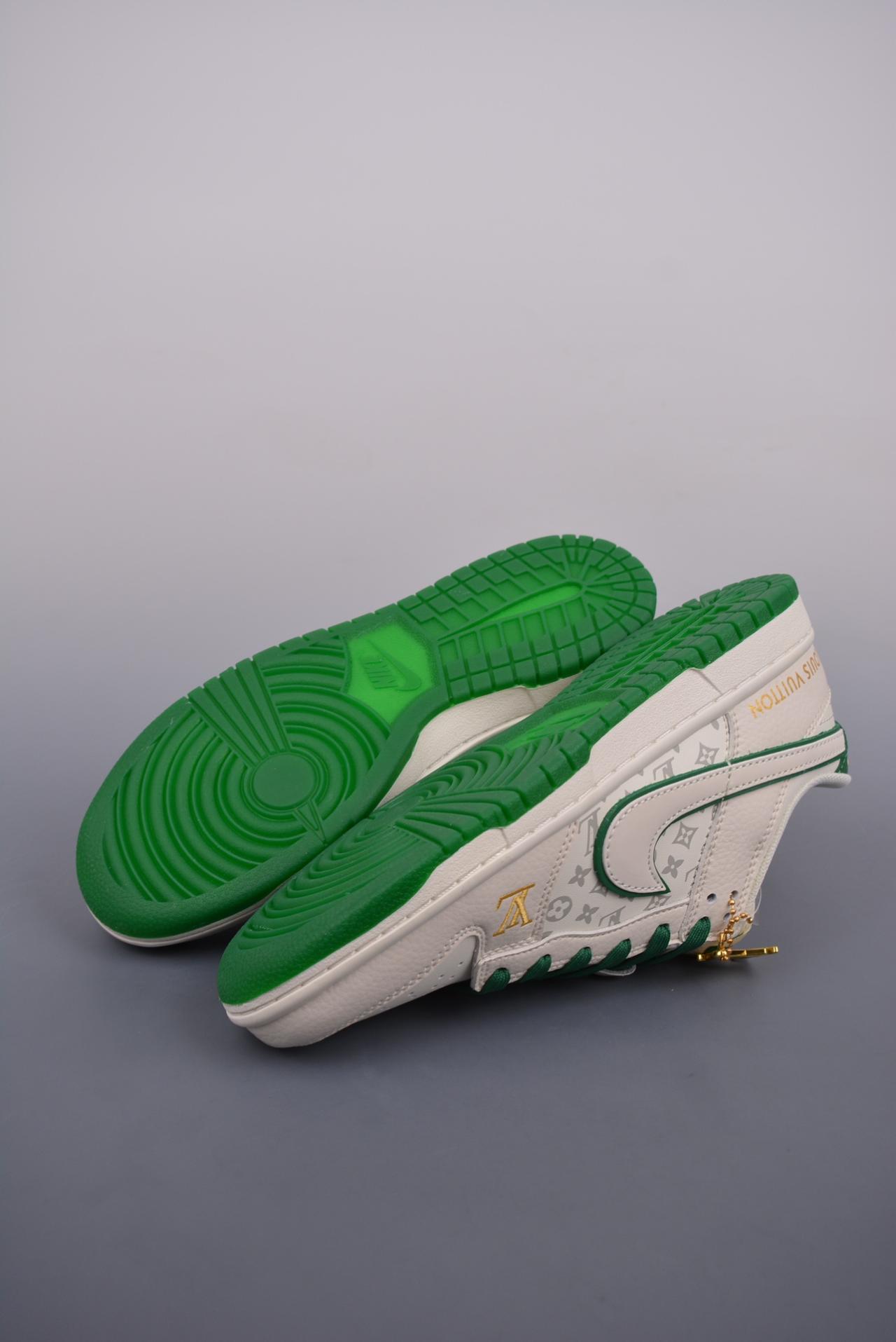 SB Dunk Low, Nike SB Dunk Low, Nike, Dunk Low, Dunk - Nike SB Dunk Low LV联名