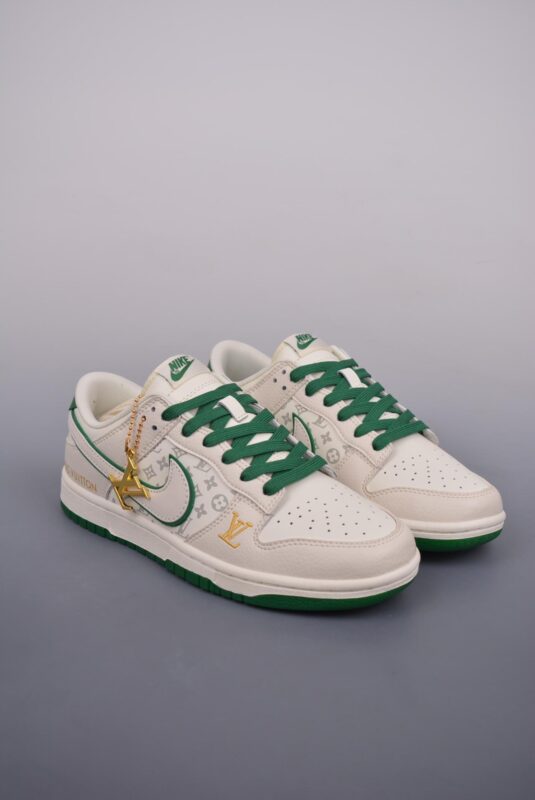 SB Dunk Low, Nike SB Dunk Low, Nike, Dunk Low, Dunk - Nike SB Dunk Low LV联名
