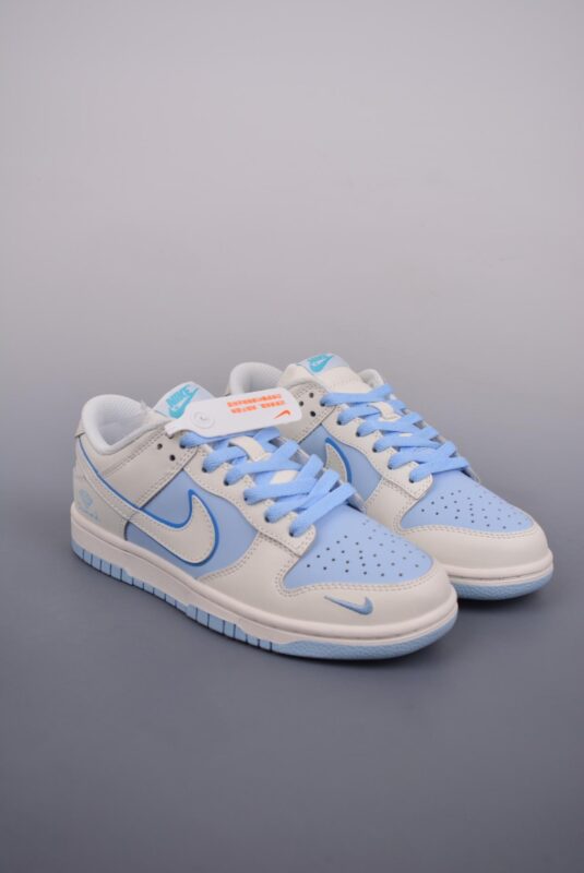 SB Dunk Low, Nike SB Dunk Low, Nike, Dunk Low, Dunk - Nike SB Dunk Low 白蓝钻石 鞋子 低帮 颜色：白蓝 鞋帮高度 不确定 货号：XH1733 002HS