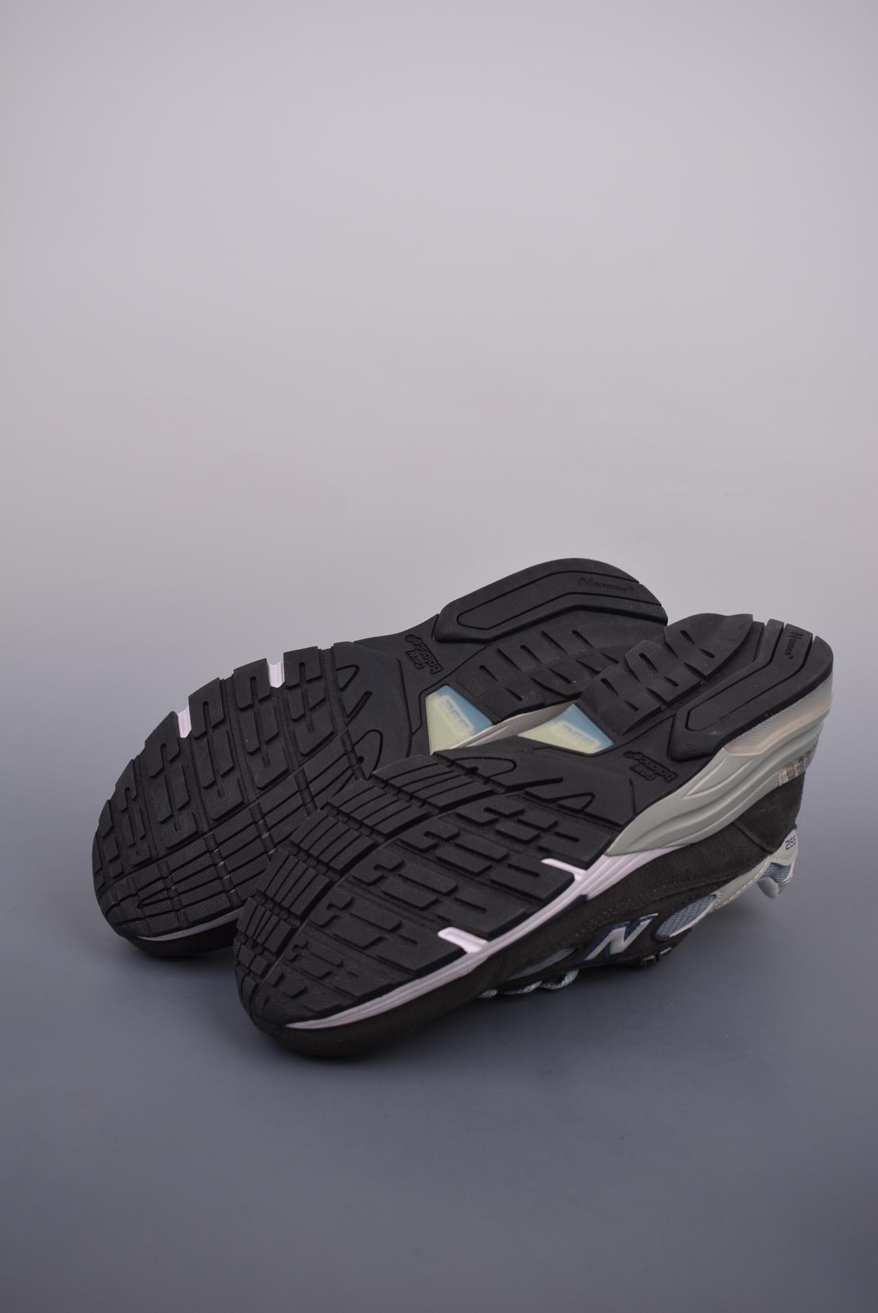 运动鞋, 老爹鞋, New Balance - New Balance W992 系列 缓震休闲运动老爹鞋 高帮 红色 官方货号: M992KTJ