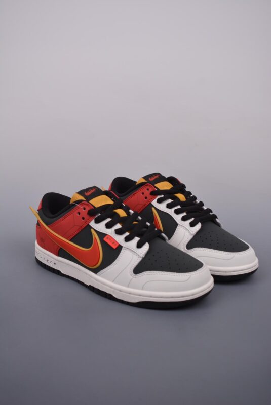 SB Dunk Low, Nike SB Dunk Low, Nike, Dunk Low, Dunk - Nike SB Dunk Low 圣斗士星矢联名 鞋帮高度：低帮 颜色：未提及 货号：ZD2356 160J