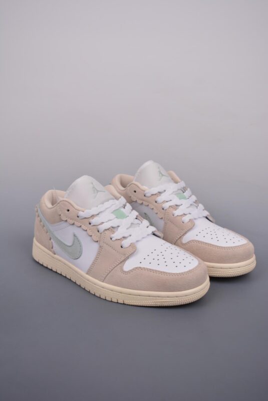 板鞋, 休闲板鞋, Jordan, Air Jordan 1 Low, Air Jordan 1, Air Jordan - Air Jordan 1 Low 粉白脚趾 鞋帮低帮 鞋子类型休闲板鞋 颜色粉白 货号DZ5356 800V