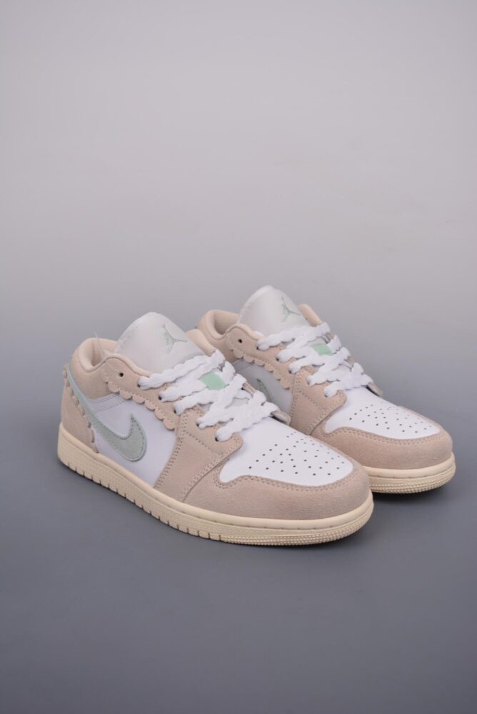 Air Jordan 1 Low 粉白脚趾 鞋帮低帮 鞋子类型休闲板鞋 颜色粉白 货号DZ5356 800V 板鞋, 休闲板鞋, Jordan, Air Jordan 1 Low, Air Jordan 1, Air Jordan - Air Jordan 1 Low 粉白脚趾 鞋帮低帮 鞋子类型休闲板鞋 颜色粉白 货号DZ5356 800V