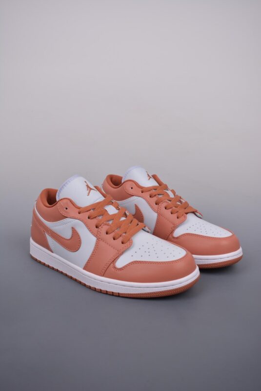 板鞋, 休闲板鞋, Jordan, Air Jordan 1 Low, Air Jordan 1, Air Jordan - Air Jordan 1 Low 豆沙粉脚趾 低帮休闲板鞋 鞋帮高度低 货号：DC0774 080F