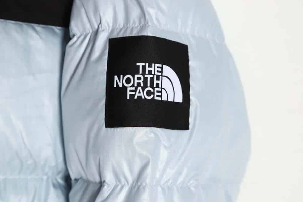 The North Face TNF 23FW 新颖 nuptse 1996 光面臂章大格子羽绒服