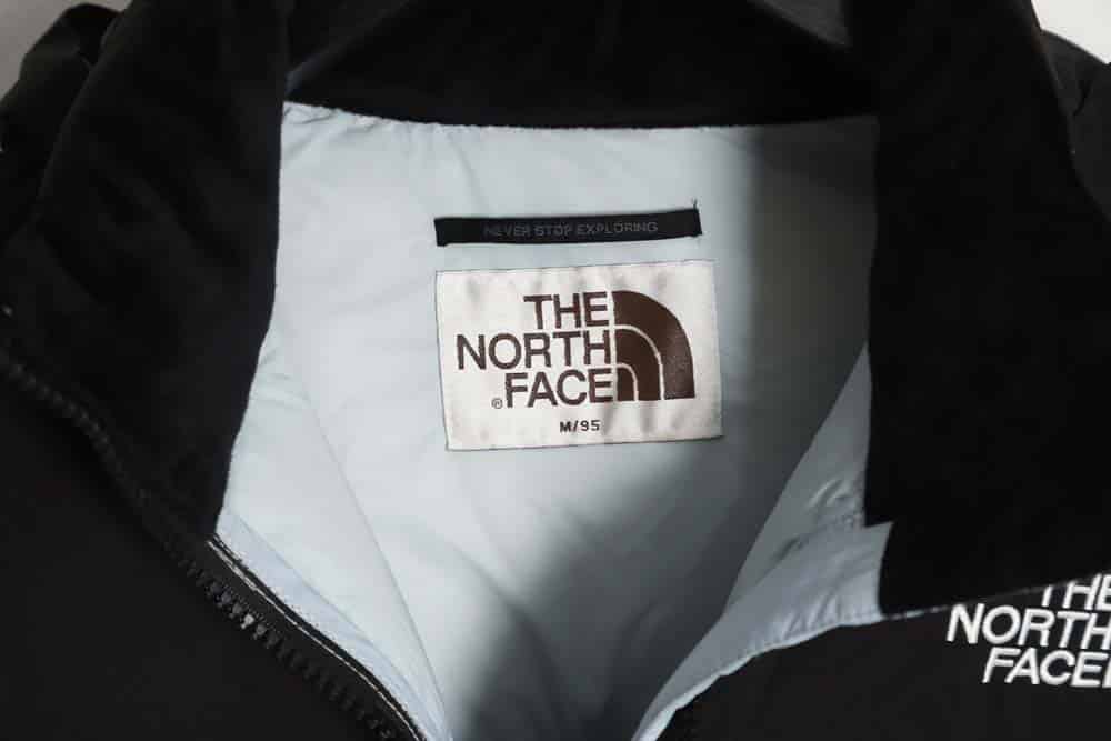 The North Face TNF 23FW 新颖 nuptse 1996 光面臂章大格子羽绒服