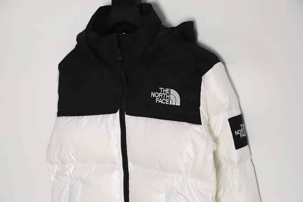 The North Face TNF 23FW 新款 nuptse 1996 光面臂章大格子羽绒服_CM_2