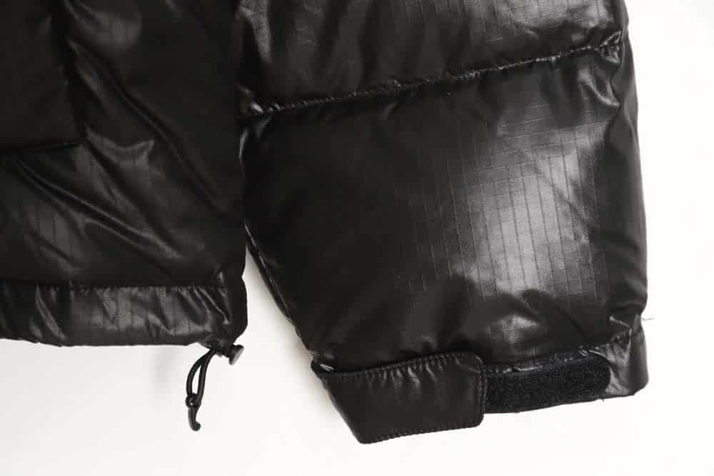 The North Face TNF 23FW 新款 nuptse 1996 光面臂章大格子羽绒服_CM_4