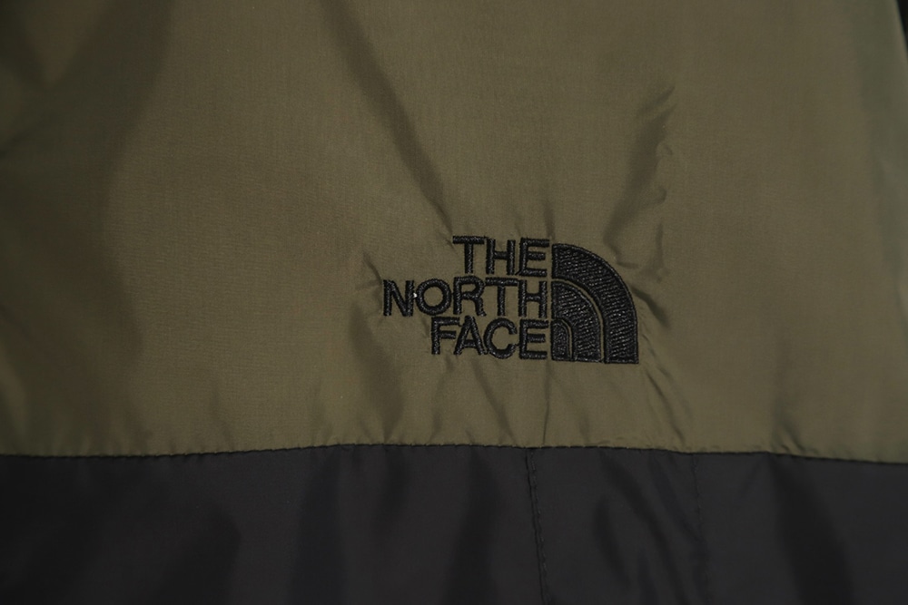 The North Face 23SS 拼色连帽风衣夹克
