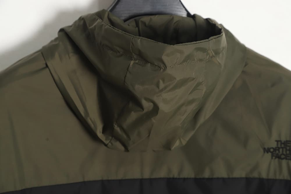 The North Face 23SS 拼色连帽风衣夹克