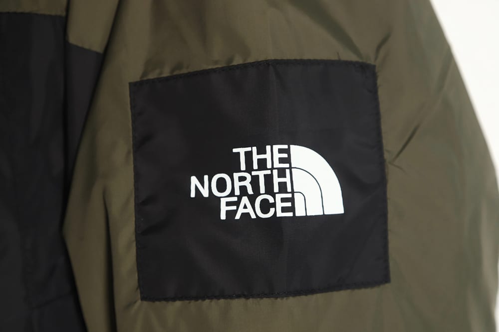 The North Face 23SS 拼色连帽风衣夹克