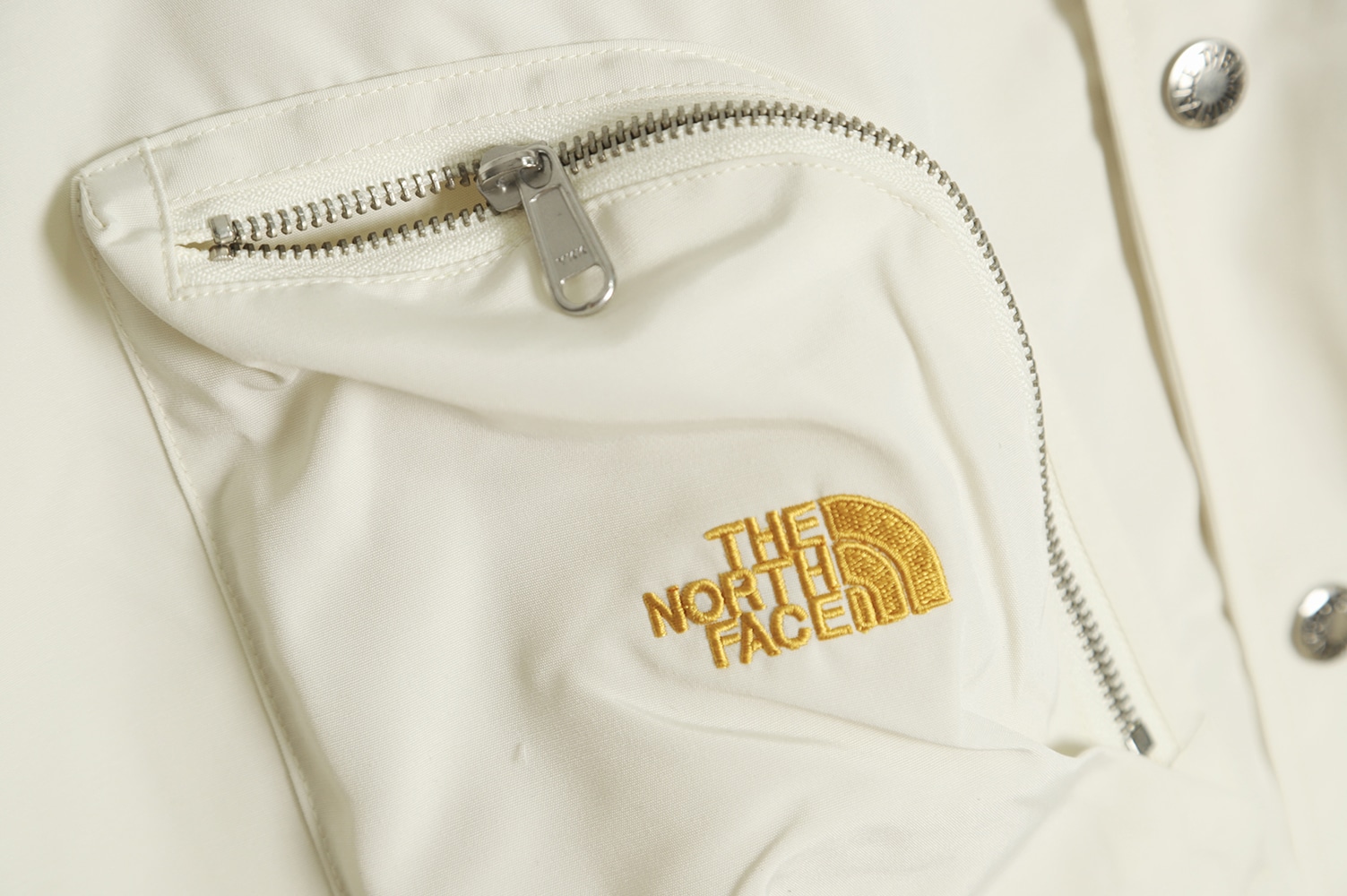 THE NORTH FACE 紫色标签多口袋功能性复古工作夹克 THE NORTH FACE 紫色标签多口袋功能性复古工作夹克