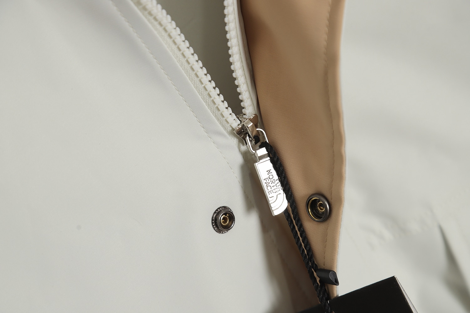 The North Face 手臂口袋立领工装夹克 The North Face 手臂口袋立领工装夹克