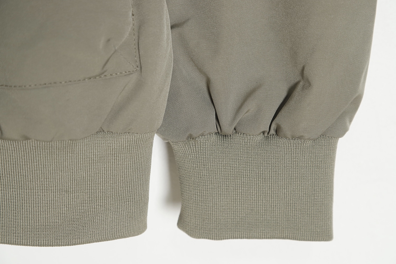 The North Face 纯色运动飞行员夹克 The North Face 纯色运动飞行员夹克