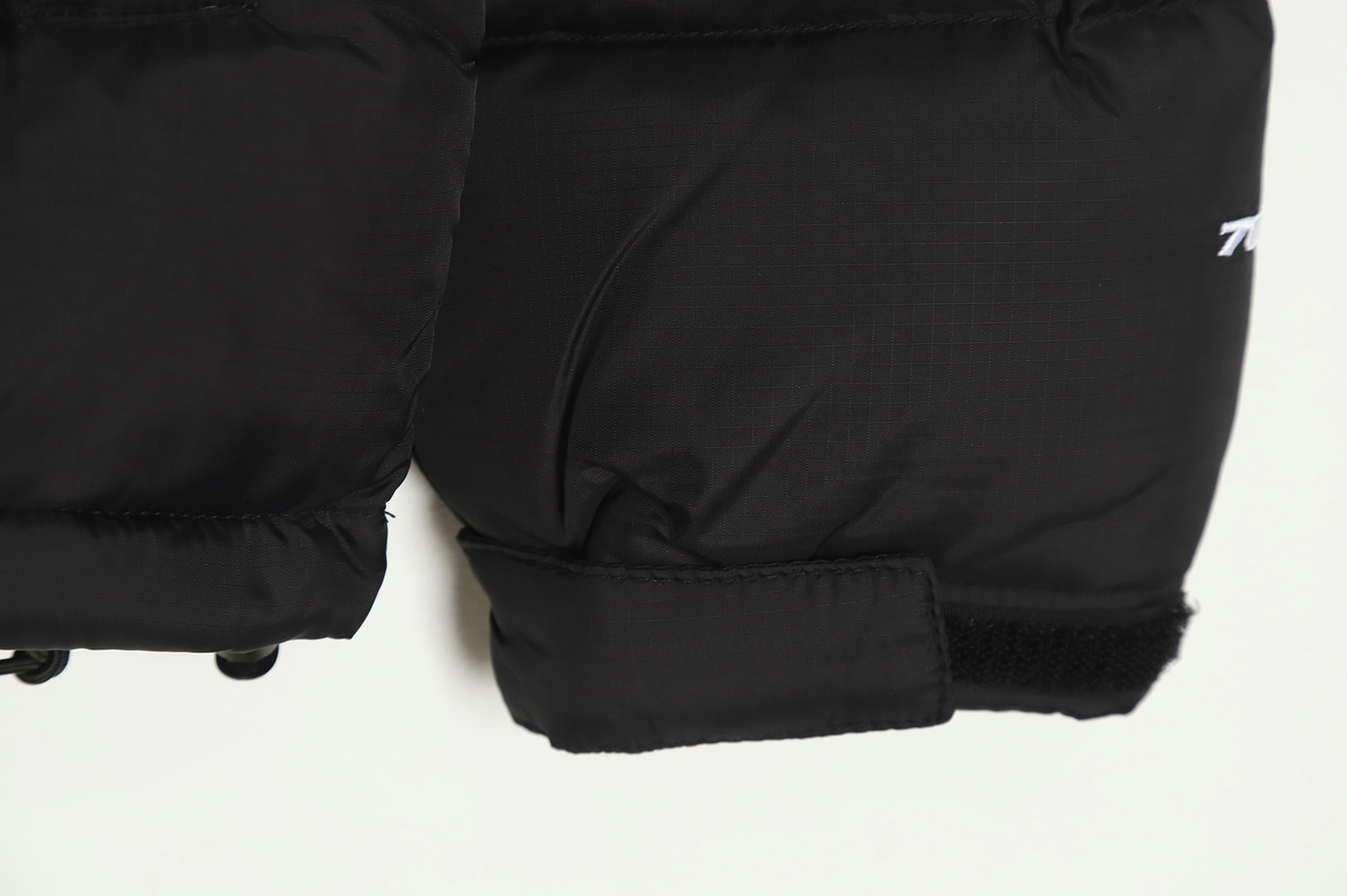 The North Face 1996 羽绒服 5s 版 TSK9 The North Face 1996 羽绒服 5s 版 TSK9