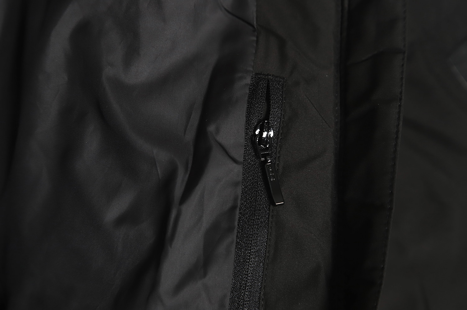 The North Face 22FW 胸前双口袋羽绒服 TSK1 The North Face 22FW 胸前双口袋羽绒服 TSK1