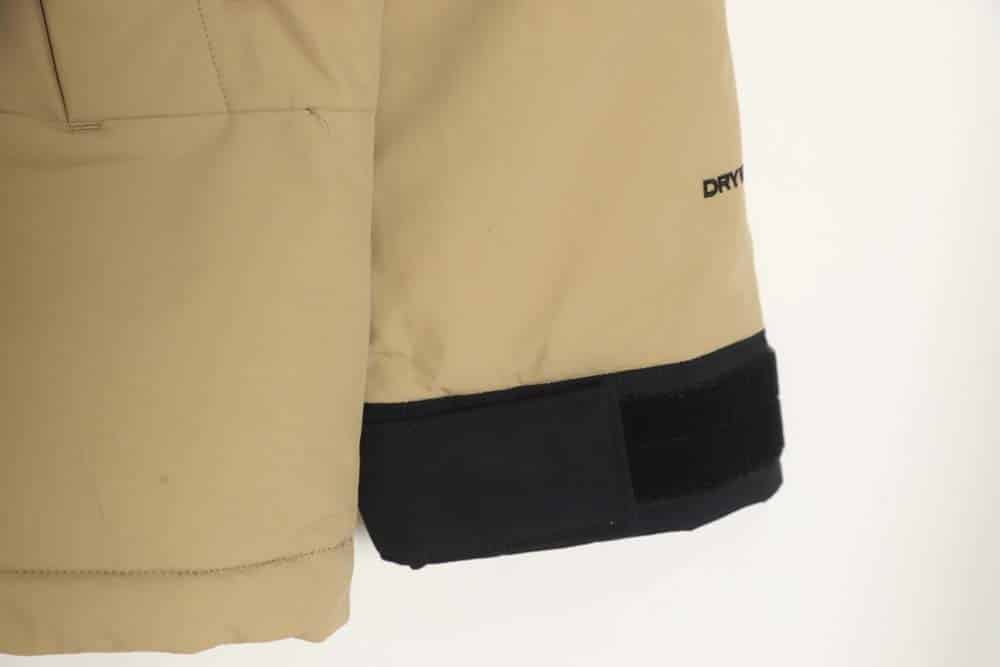 The North Face TNF North Face DRYVENT Gore-tex 防水工作服 Charge 羽绒服