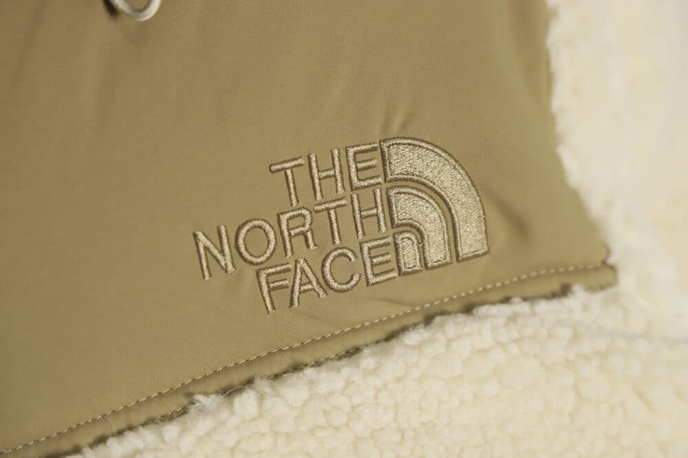 THE NORTH FACE TNF 北羊羔绒羽绒服