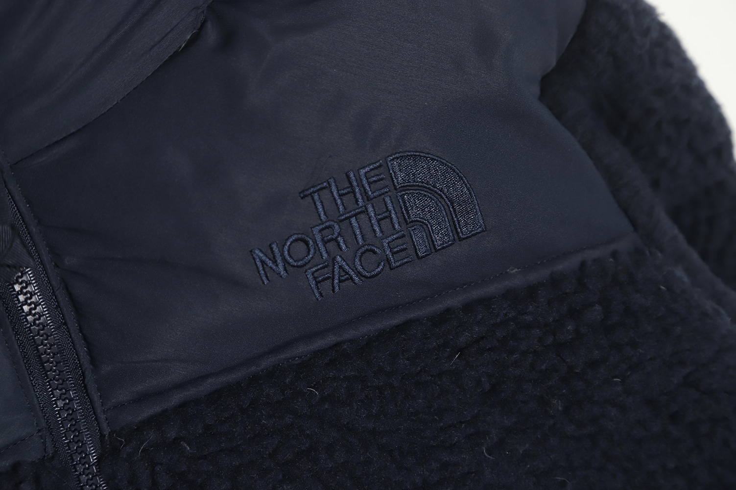 THE NORTH FACE TNF 北羊羔绒羽绒服 TSK3 THE NORTH FACE TNF 北羊羔绒羽绒服 TSK3