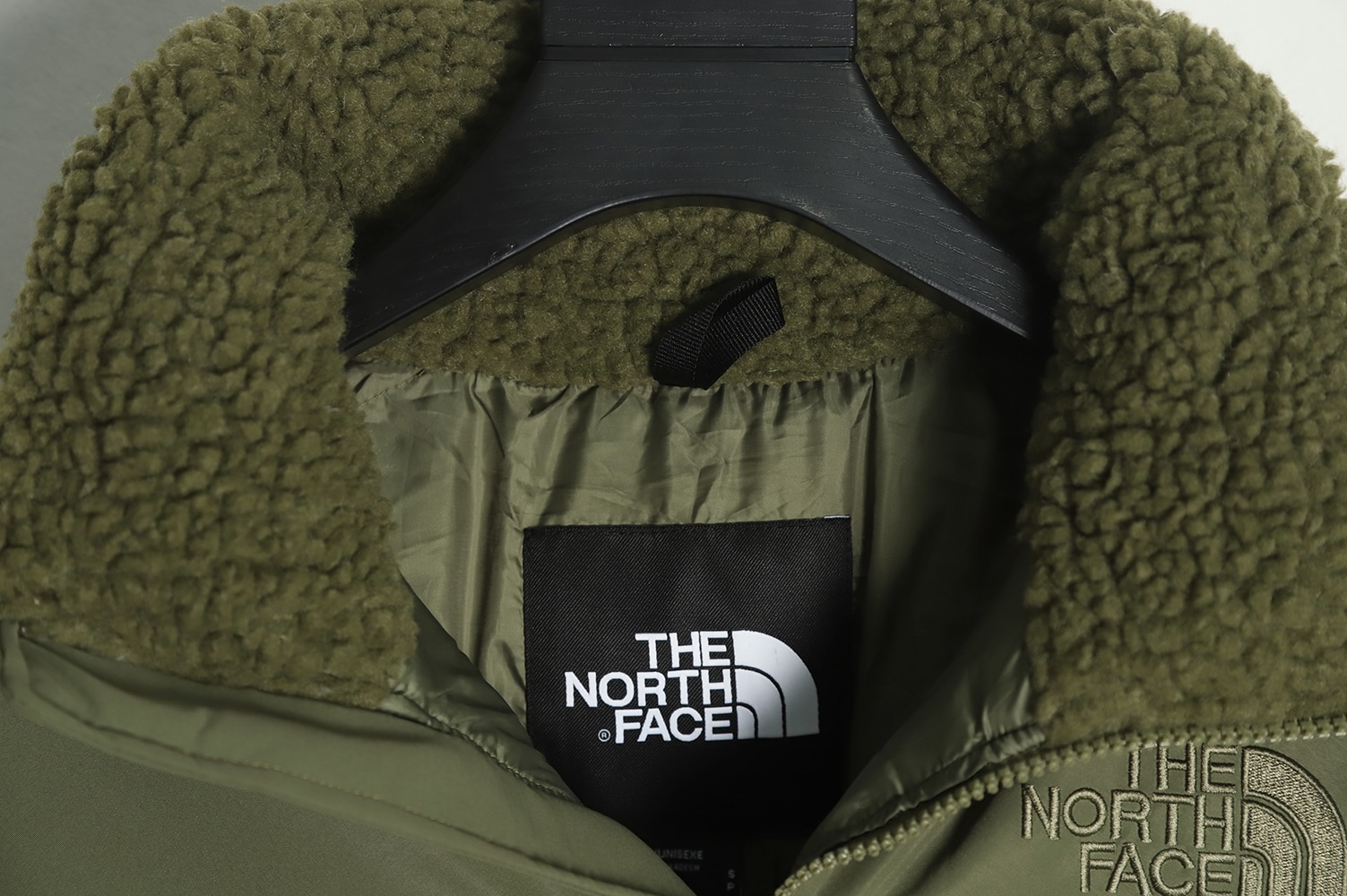 THE NORTH FACE TNF 北羊羔绒羽绒服 TSK2 THE NORTH FACE TNF 北羊羔绒羽绒服 TSK2