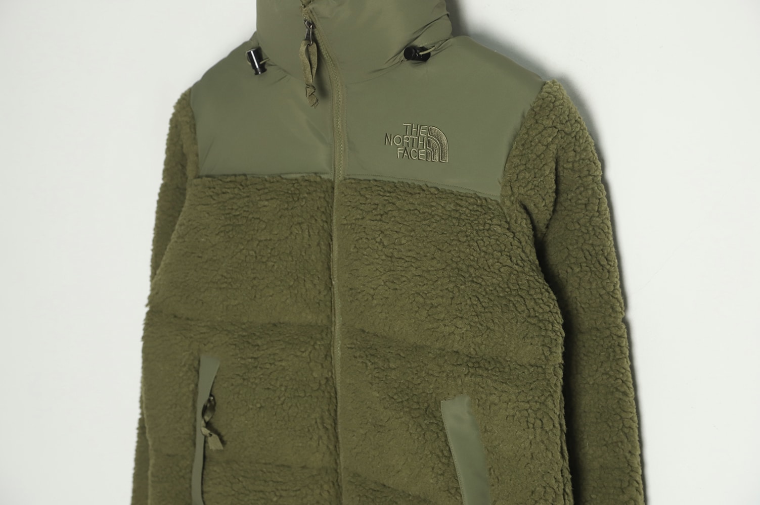 THE NORTH FACE TNF 北羊羔绒羽绒服 TSK2 THE NORTH FACE TNF 北羊羔绒羽绒服 TSK2