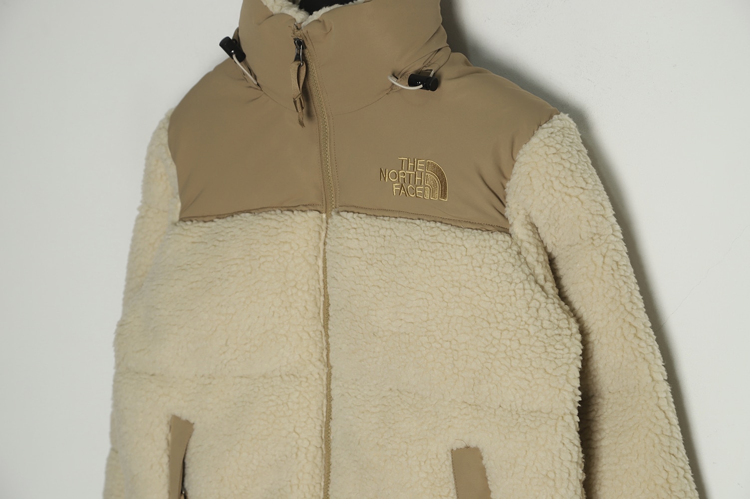 THE NORTH FACE TNF 北羊羔绒羽绒服 TSK1 THE NORTH FACE TNF 北羊羔绒羽绒服 TSK1