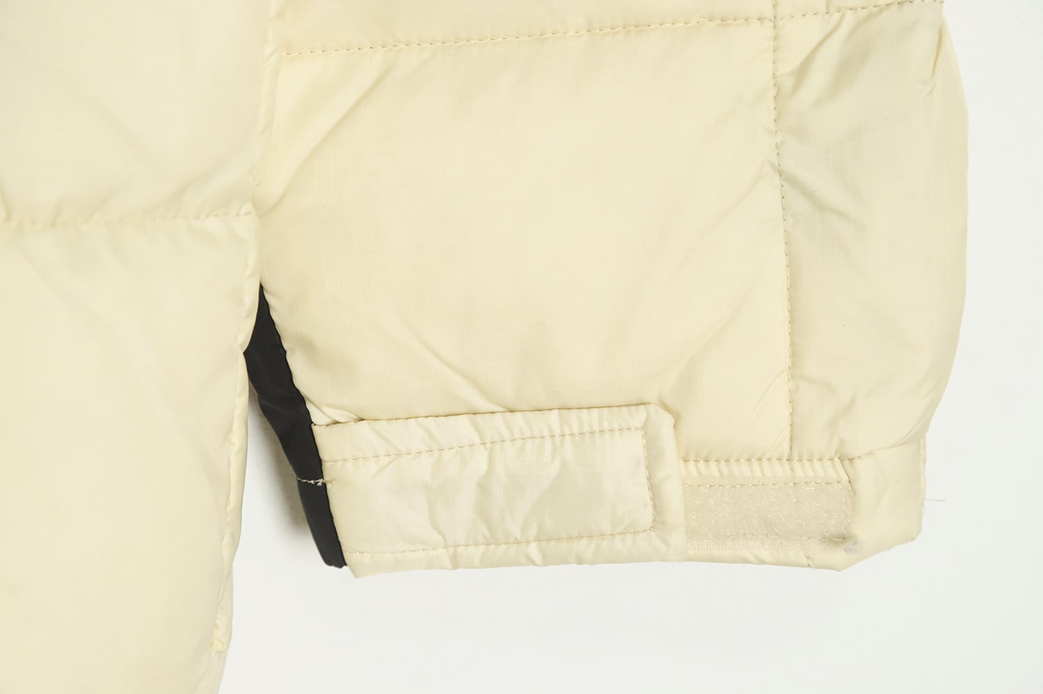 The North Face X kaws22S LHOTSE 格子长款羽绒服 The North Face X kaws22S LHOTSE 格子长款羽绒服