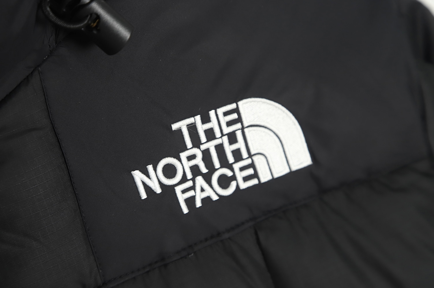 The North Face X kaws22S LHOTSE 格子长款羽绒服 TSK2 The North Face X kaws22S LHOTSE 格子长款羽绒服 TSK2
