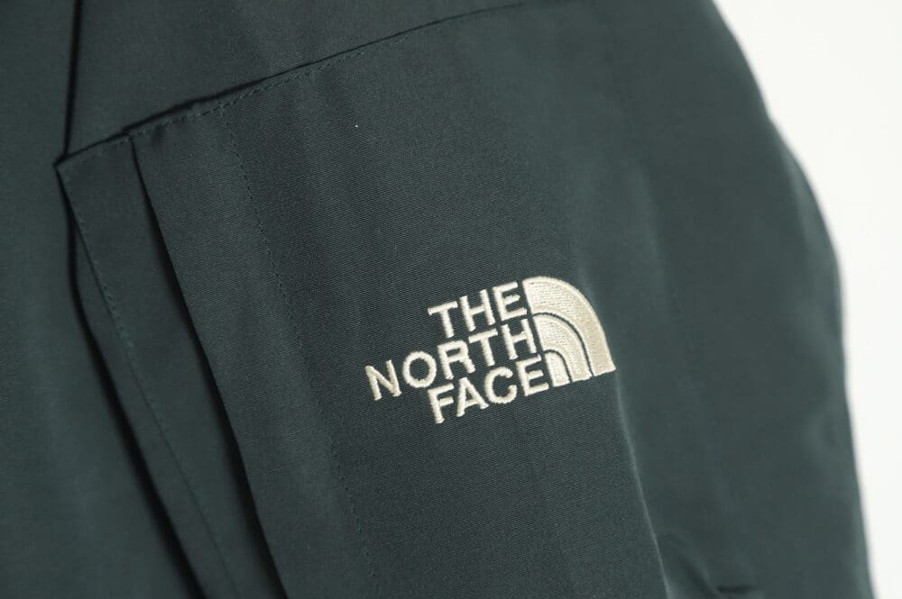 The North Face 22FW 联名紫标羽绒服 TSK1