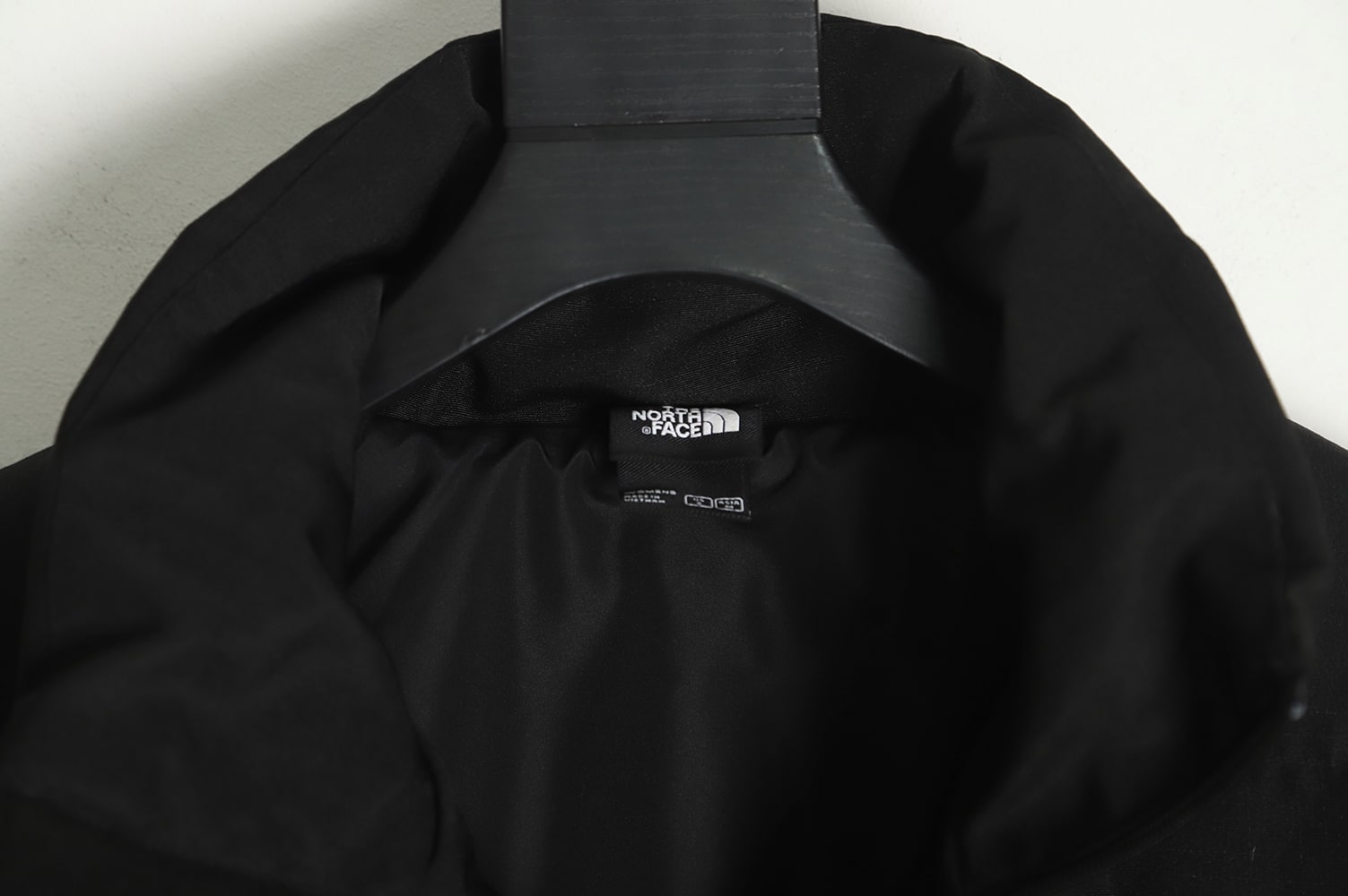 The North Face 拼接撞色大口袋功能风羽绒服 TSK1 The North Face 拼接撞色大口袋功能风羽绒服 TSK1