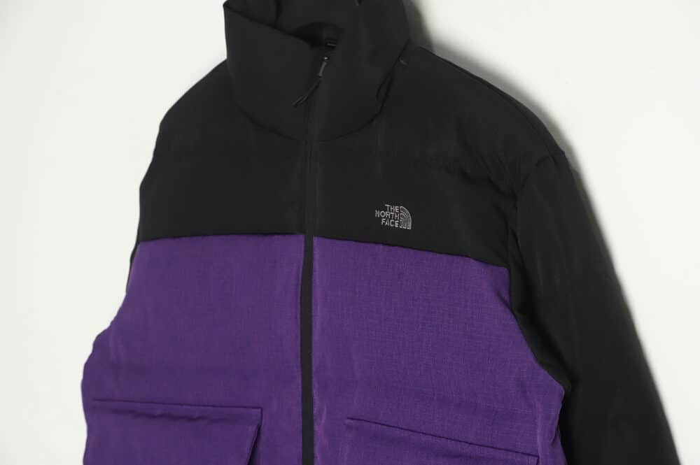 The North Face 拼接撞色大口袋功能风羽绒服