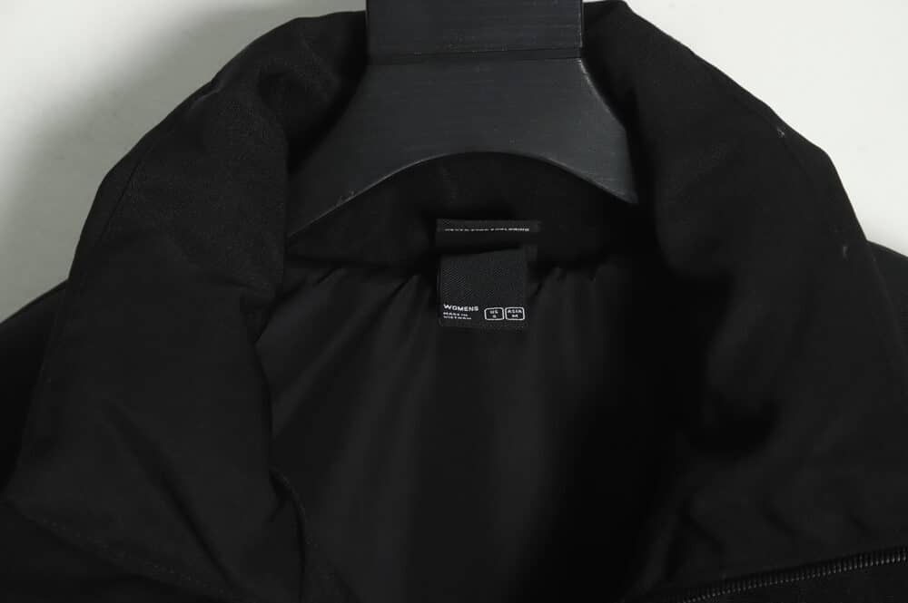 The North Face 拼接撞色大口袋功能风羽绒服