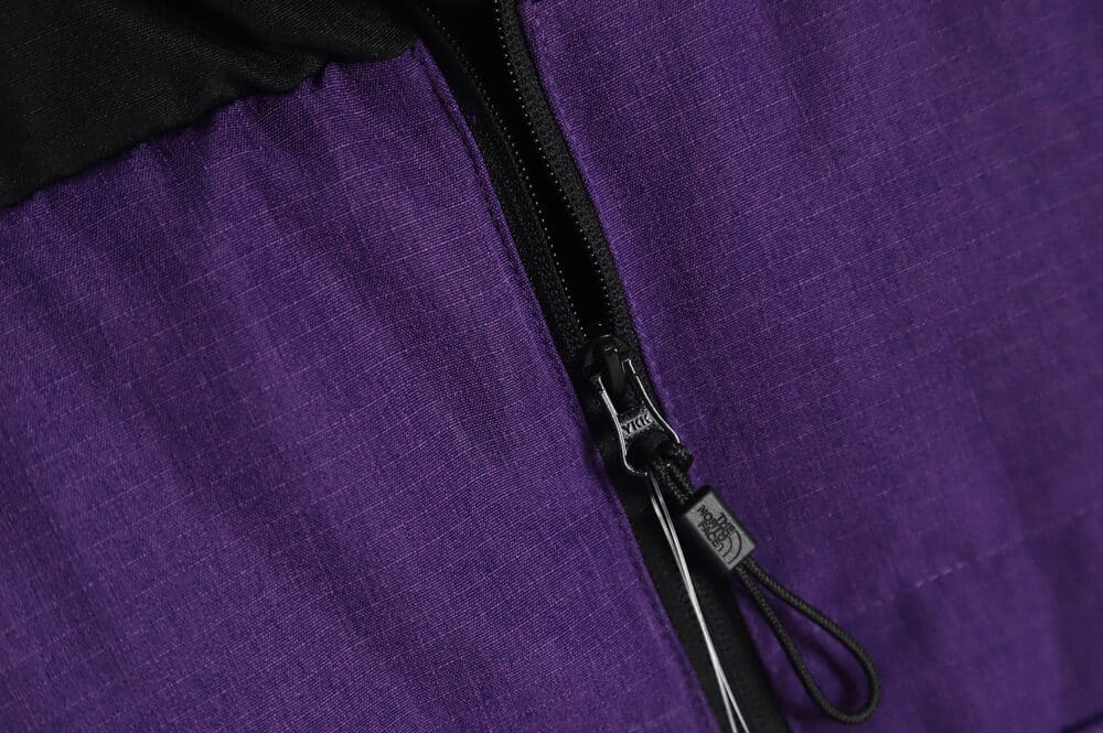 The North Face 拼接撞色大口袋功能风羽绒服