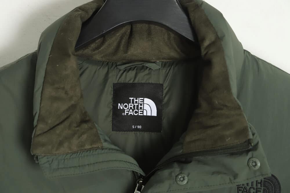 The North Face 22FW 黑标臂袋羽绒服