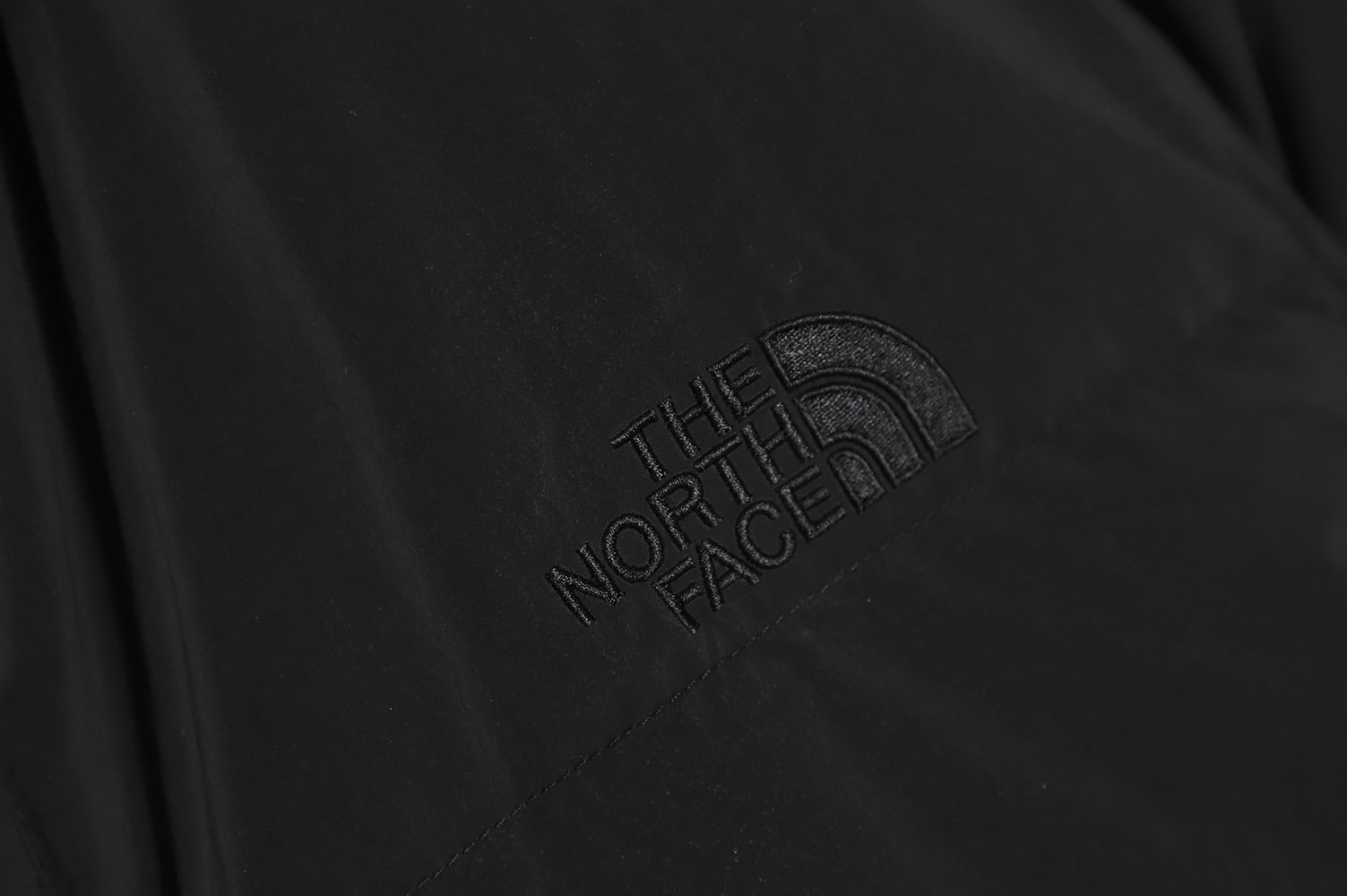 The North Face 22FW 黑标臂袋羽绒服 TSK2 The North Face 22FW 黑标臂袋羽绒服 TSK2