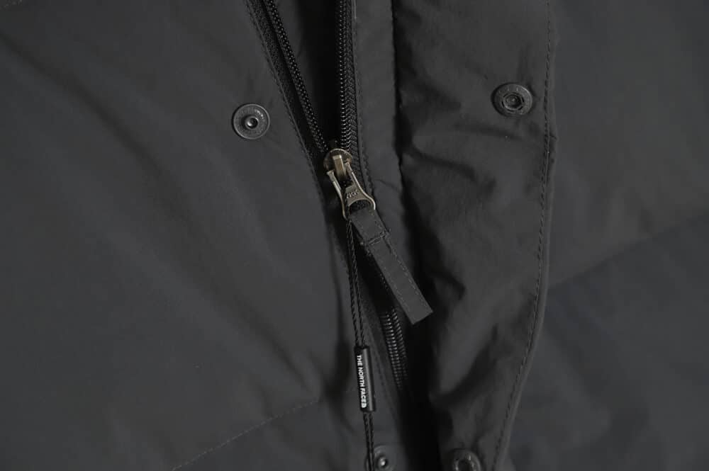 The North Face 22FW 黑标臂袋羽绒服 TSK1