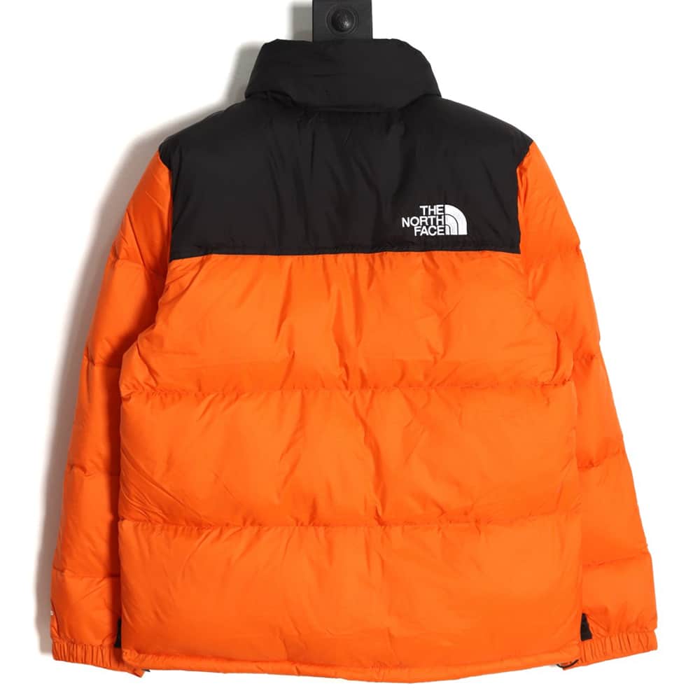 The North Face 1996 Nuptse 经典羽绒服