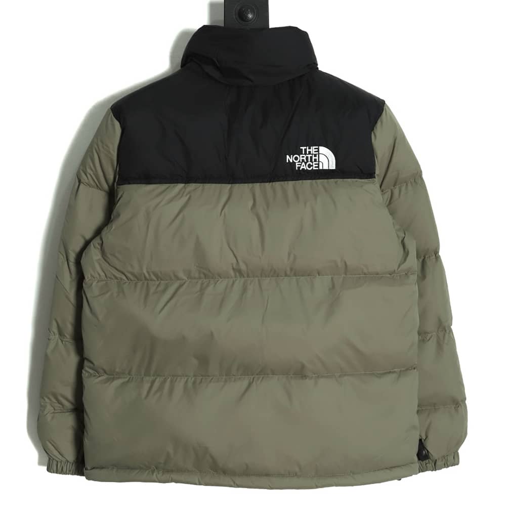 The North Face 1996 Nuptse 经典羽绒服