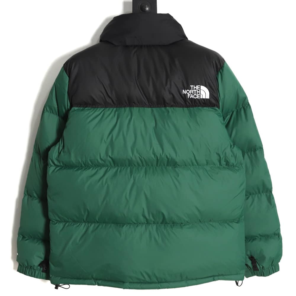 The North Face 1996 Nuptse 经典羽绒服