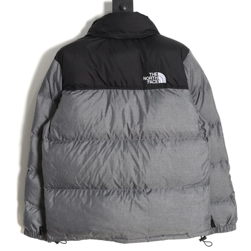 The North Face 1996 Nuptse 经典羽绒服