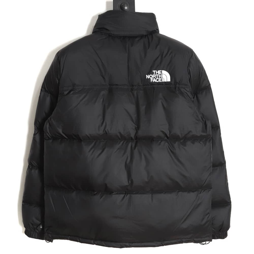 The North Face 1996 Nuptse 经典羽绒服