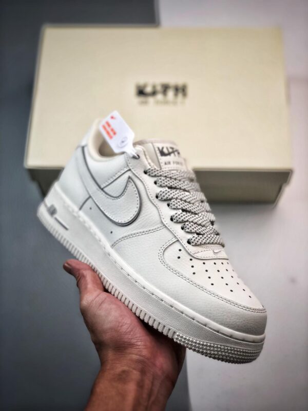 篮球鞋, 球鞋, 满天星, KITH, Air Force 1 Low, Air Force 1 - Kith x Air Force 1 Low 米白满天星 鞋帮高度：低帮 鞋子类型：篮球鞋 货号：NY2022-017