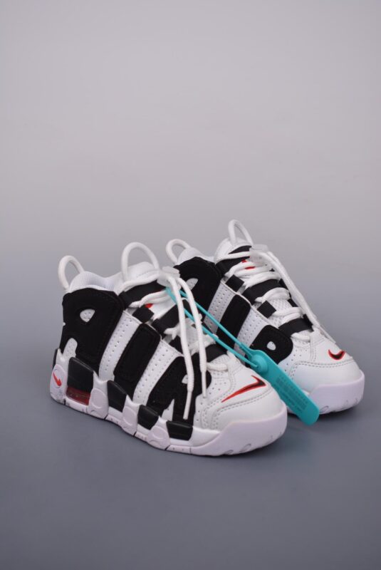 运动鞋, KD, Air More Uptempo - Air More Uptempo 大 AIR 皮蓬
大童萌宝鞋 气质满分👏
专业童鞋工厂开发出品 市面顶级版本 
独家全尺寸私模 4S级品控 
用料扎实 鞋型完美 萌宝必备
尺码：26 27 28 29 30 31 32 33 34 35 36 37