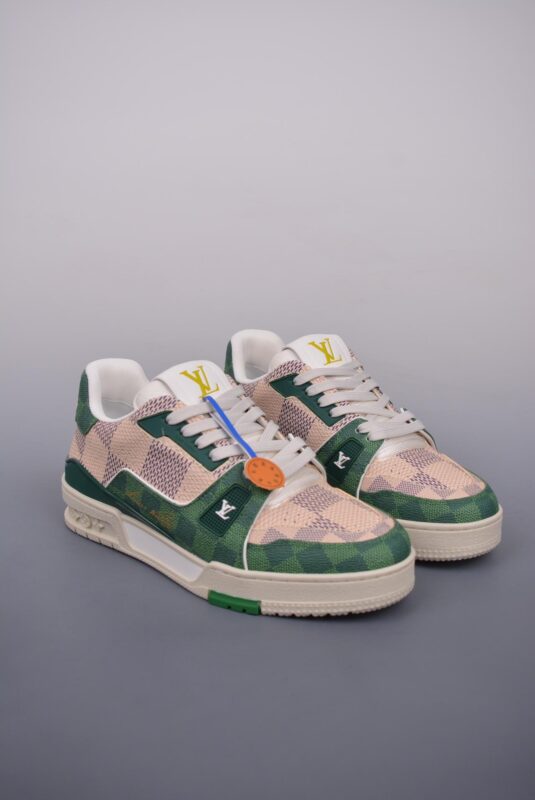 运动鞋, KD - LV Trainer 鞋子 系列 高帮运动鞋 货号：2021s 颜色：多拼色