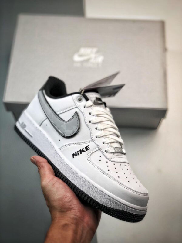 运动鞋, 服装, KD, Air Force 1 - Air Force 1 '07 Low 白黑灰
原楦头原纸板 打造纯正空军版型
#专注外贸渠道 全掌内置蜂窝气垫 #原盒配件 原厂中底钢印、拉帮完美 官方同步上架
货号：DD3809-101
Size：36 36.5 37.5 38 38.5 39 40 40.5 41 42 42.5 43 44 44.5 45