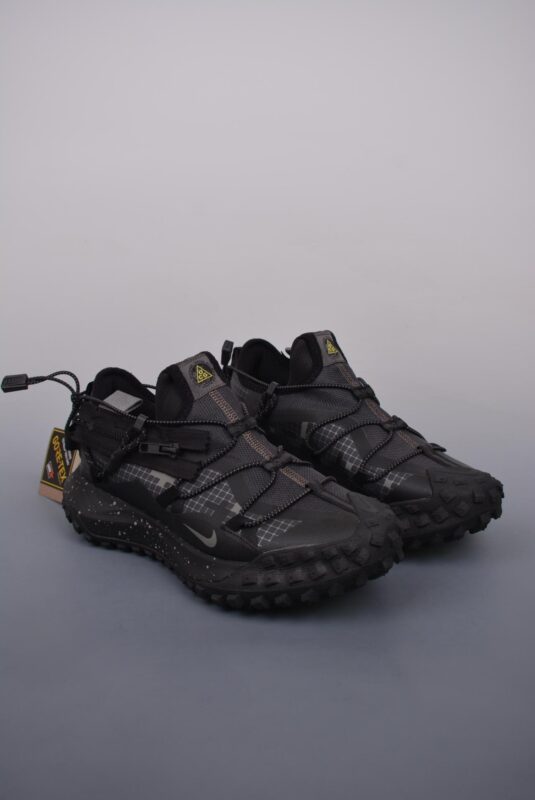 - NK ACG MOUNTAIN FLY GTX SE 鞋款 高帮列 越野跑 高帮 黑色 官方货号：DD2681 002MK