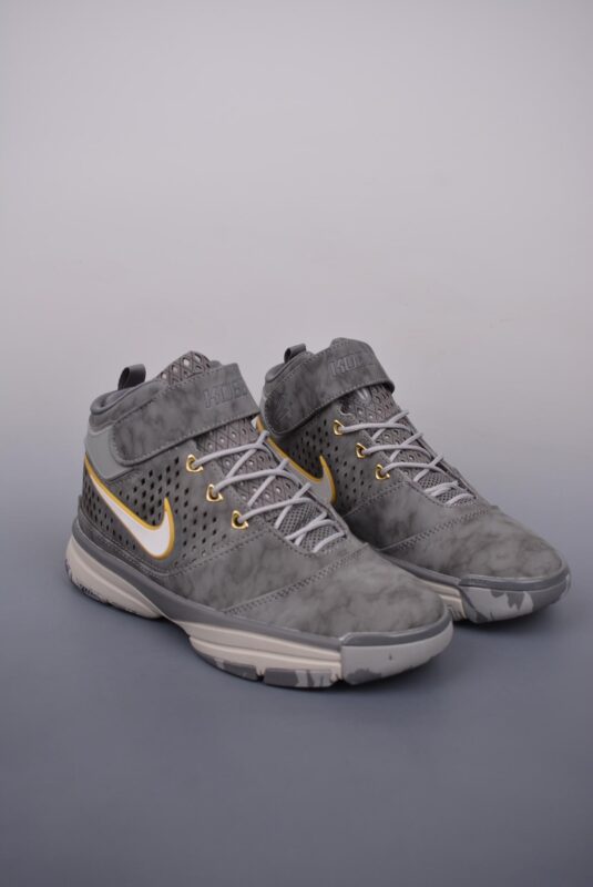 篮球鞋, 球鞋, RO, Nike, Kobe - Nike Zoom Kobe 2 Ultimate Protro 魔术贴高帮复古篮球鞋 颜色：不确定 货号：640222 001XC